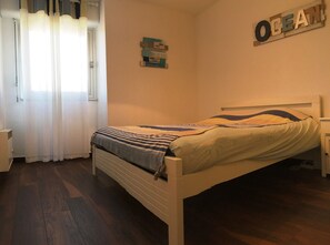 2 bedrooms