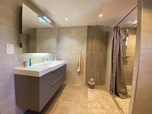 Dusche, Haartrockner