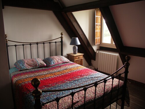 Country house, quiet location, private pool. Country house. Magnificent view.