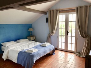 6 bedrooms, desk, iron/ironing board, travel crib - Beautiful house,Périgord Noir, easy for several couples (Auriac-Du-Périgord)