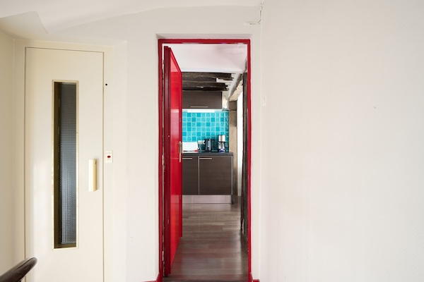 Entrée - espace Cuisine Equipée