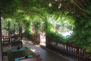 Outdoor dining - Beautiful vacation villa with magnificent sea and mountain views (lloret de mar)