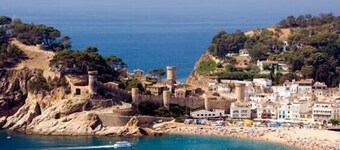 Beautiful vacation villa with magnificent sea and mountain views