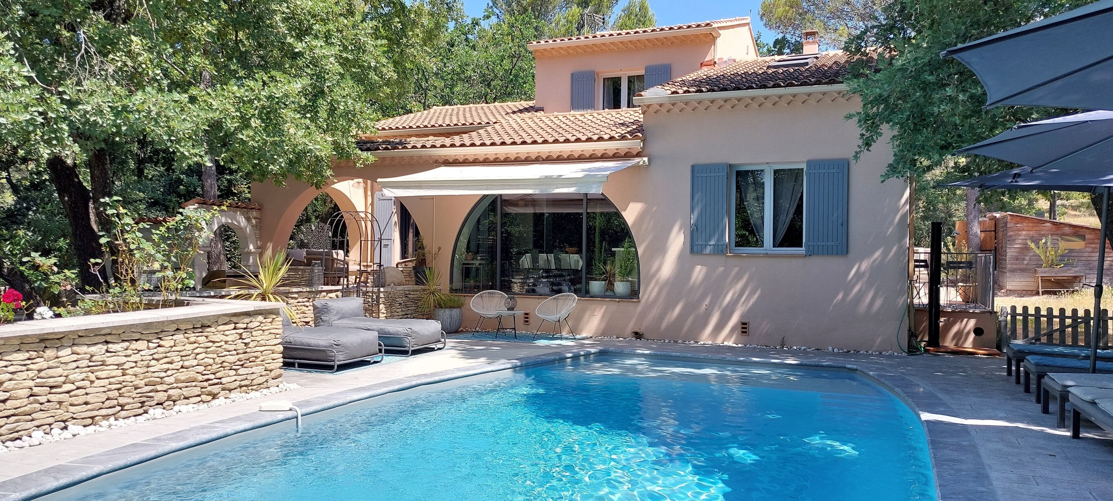 Piscine extérieure, piscine chauffée