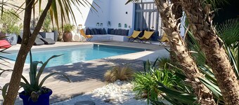VILLA ALTA DI GAMMA CON PISCINA 