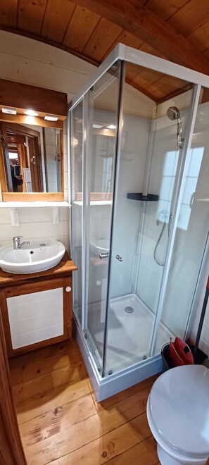 Hair dryer - Renting a comfortable wooden trailer at the farm on the Vercors (Autrans-Méaudre En Vercors)