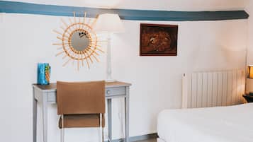 2 habitaciones, tabla de planchar con plancha, cuna de viaje y wifi