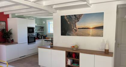 Kaunis huvila, jossa on lämmitetty uima-allas, lähellä merta ja järven HOSSEGOR