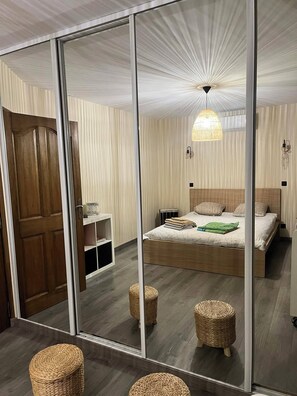 4 bedrooms, desk, iron/ironing board, WiFi - DETACHED VILLA FOR 6 PEOPLE TOURVES ALL COMFORTS (Tourves)