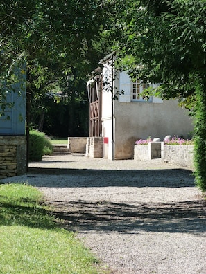 Property grounds - Luxury villa in Santenay (Santenay)