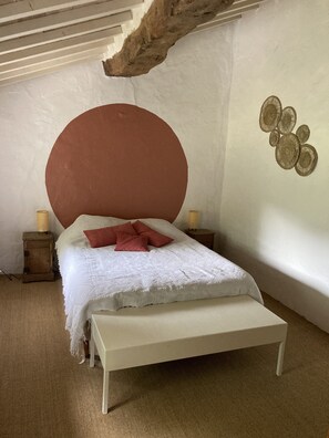 6 soverom, strykejern/-brett, wi-fi (inkludert) og rullestolvennlig