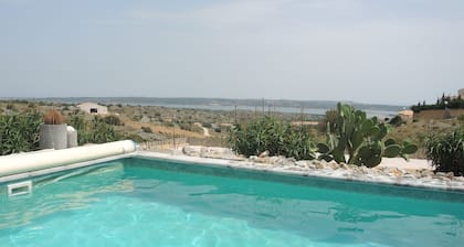 Villa de luxe, vue exception s/ mer, piscine chauffée ,de mai à octobre 4 SDB