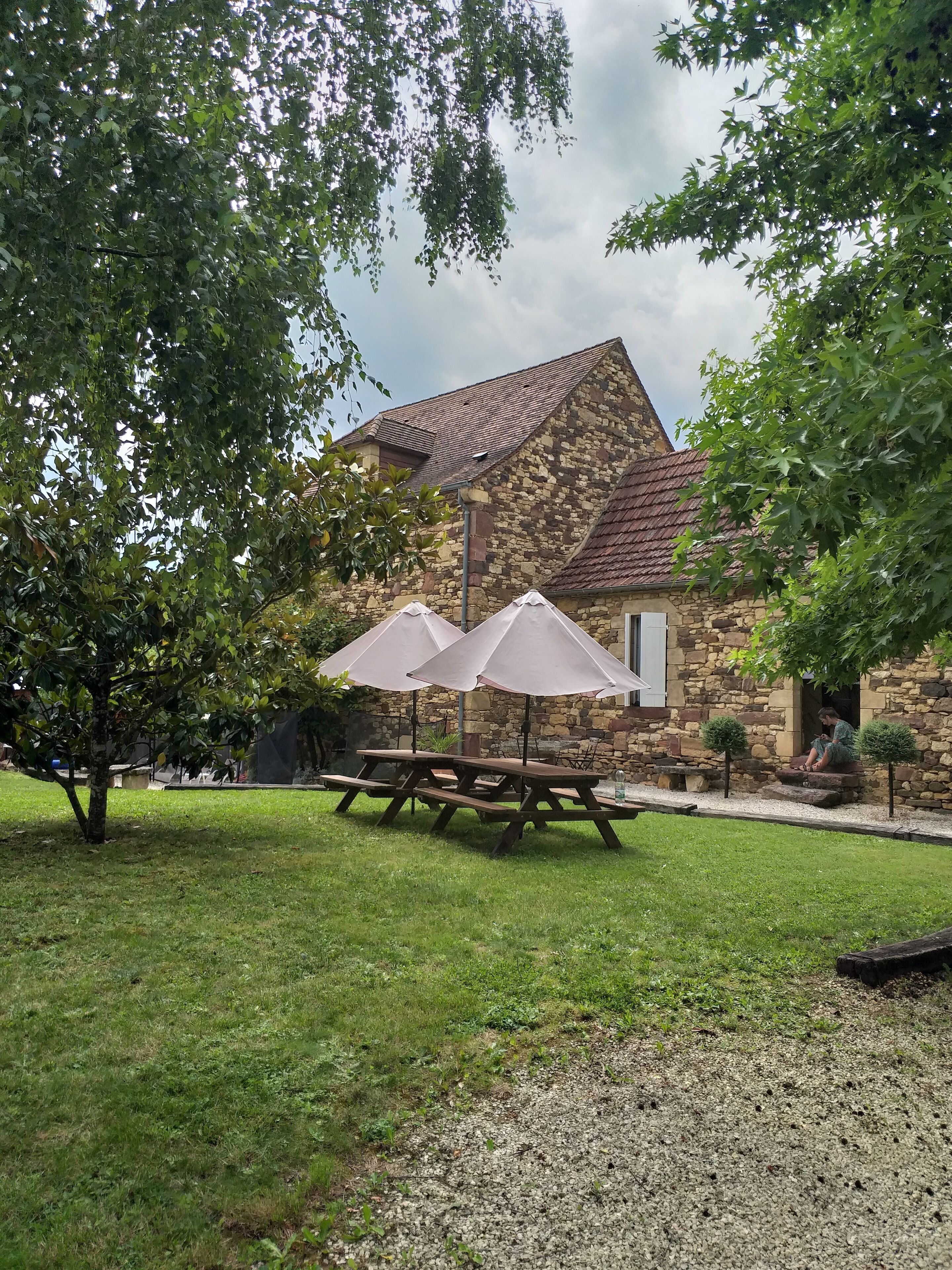 屋外ダイニングエリア