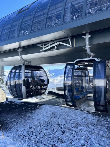 Apartment 100% ski in ski out (Les sybelles) 4 people