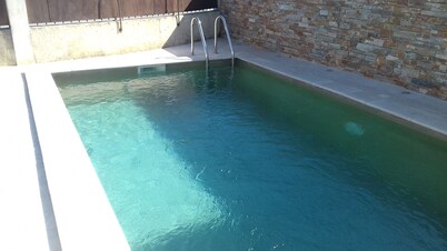 VILLA IN PROVENCE - SWIMMING POOL - 6 PEOPLE