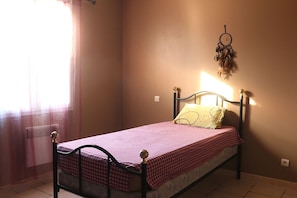 3 chambres, fer et planche Ă repasser, lit parapluie, Wi-Fi gratuit