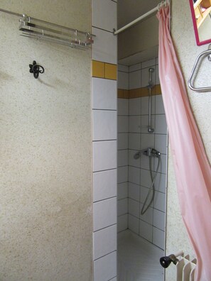 Haartrockner, Toilettenpapier
