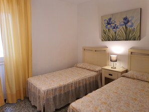 4 camere, ferro/asse da stiro, Wi-Fi gratuito