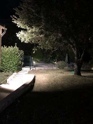 Enceinte de lâhĂ©bergement