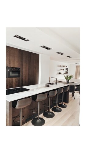 Superb Penthouse 105 M2 80M2 of sunny terraces sea view 3 bedrooms 2 garages!