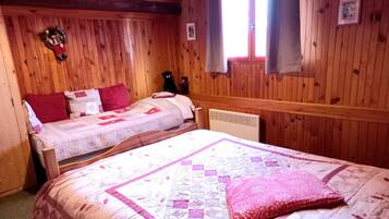 3 chambres, fer et planche à repasser, Wi-Fi