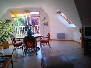 TV, DVD player, books, stereo - Apartment Quiberon 56 - (Quiberon)