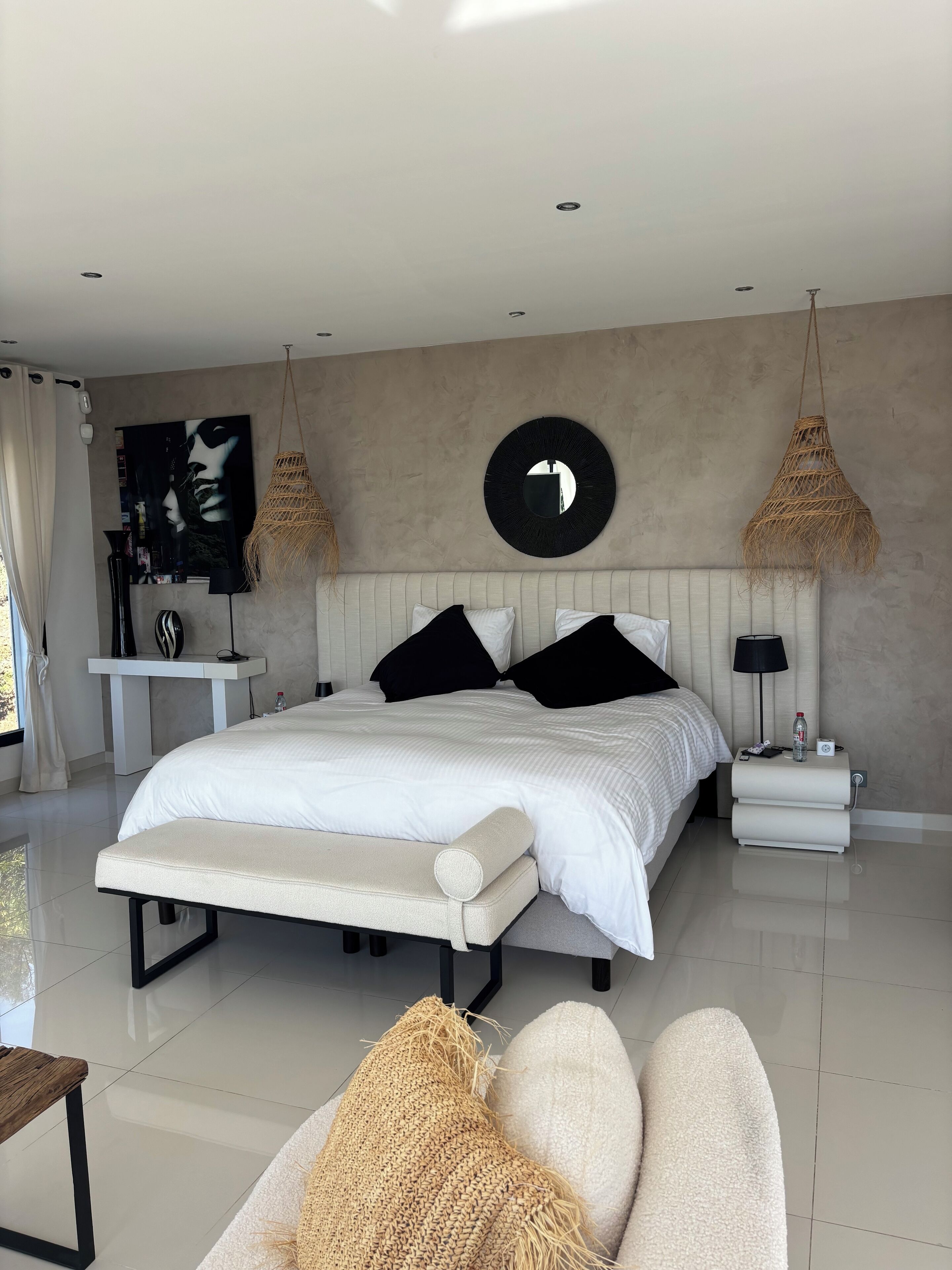 5 habitaciones y caja de seguridad en la habitación 