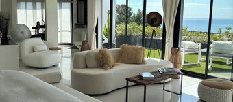 Villa Dido contemporaine pleine vue mer