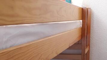 2 Schlafzimmer, Bügeleisen/Bügelbrett