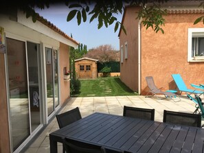 Outdoor dining - Vacation rental L'ISLE SUR LA SORGUE LS2-307 (L´Isle sur la Sorgue)