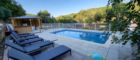 Outdoor pool, a heated pool