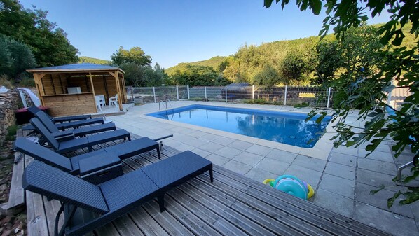 Piscine extérieure, piscine chauffée