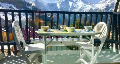 AT THE FOOT OF THE SLOPES, 20 M FROM THE LIFT, CLEANING INCLUDED, POSSIBILITY OF RENTING 2 APARTMENTS