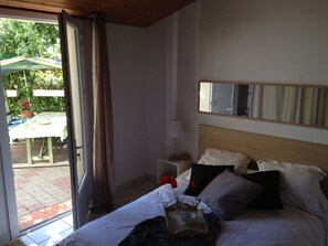 2 bedrooms, free WiFi