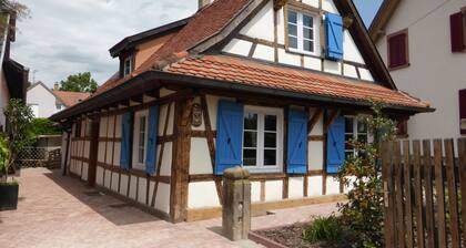Upscale cottage in Strasbourg with private parking