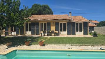 Piscine extérieure
