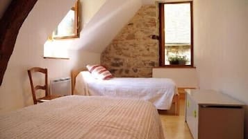 2 slaapkamers, een strijkplank/strijkijzer, wifi