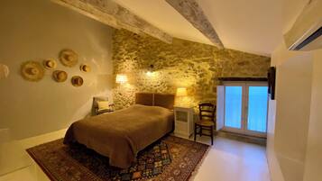 4 habitaciones, tabla de planchar con plancha y wifi gratis