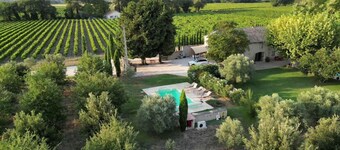Le bon Louis, country house with private pool between Vaison la romaine and Grignan
