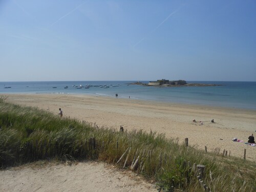 Maison 100m² avec jardin clos de 480m² à 200m de la mer