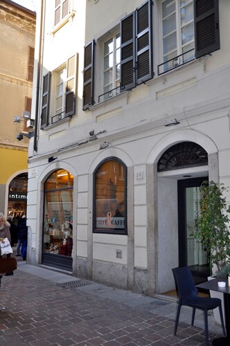 Charming Como - In the old town