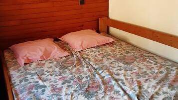 1 bedroom, iron/ironing board