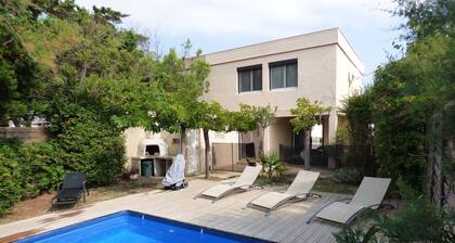 HAUS AM STRAND, RUHIGER POOL, WIFI