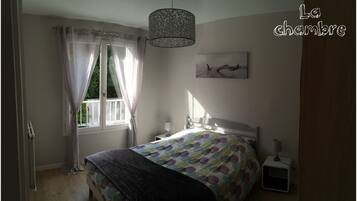 1 soveværelse, strygejern/strygebræt, sengetøj