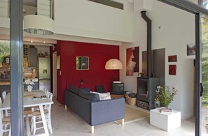 TV, books - Detached house, quiet, beautiful garden, mini pool, Drôme provençale, 2 Pers (Vinsobres)