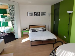 1 bedroom, travel cot, free WiFi, wheelchair access - Waterfront - Modern apartment 4 people - 20 m from the beach (Wissant)