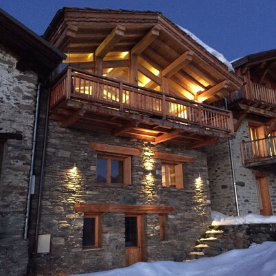 luxurious chalet located in the old village of La Rosière 1850 station