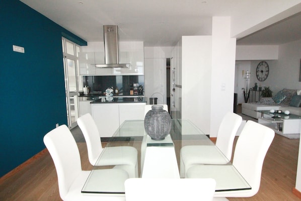 Interior - Fully renovated apartment, in the Centre of Funchal. AMAZING view (Funchal)