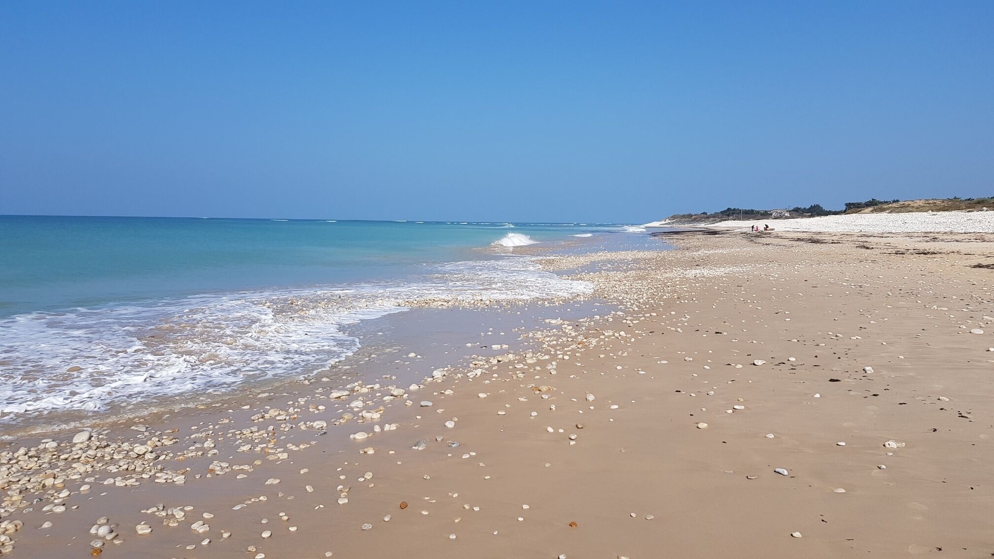Beach nearby, sun-loungers
