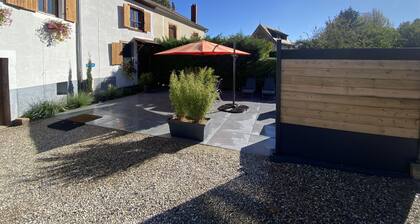 Gite of charm, very cozy located in the heart of the Alsatian vineyard under the castles